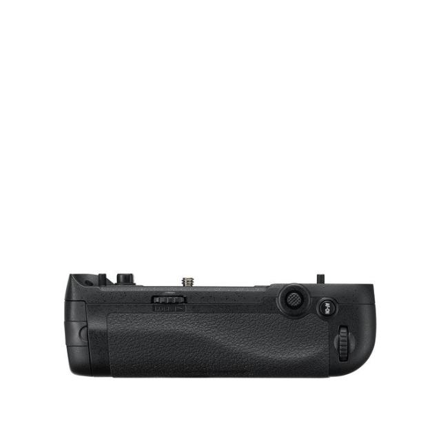NIKON BATTERIGREB MB-D17 F. D500
