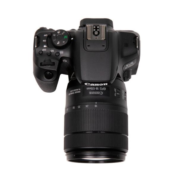 CANON EOS 850D KIT 18-135MM