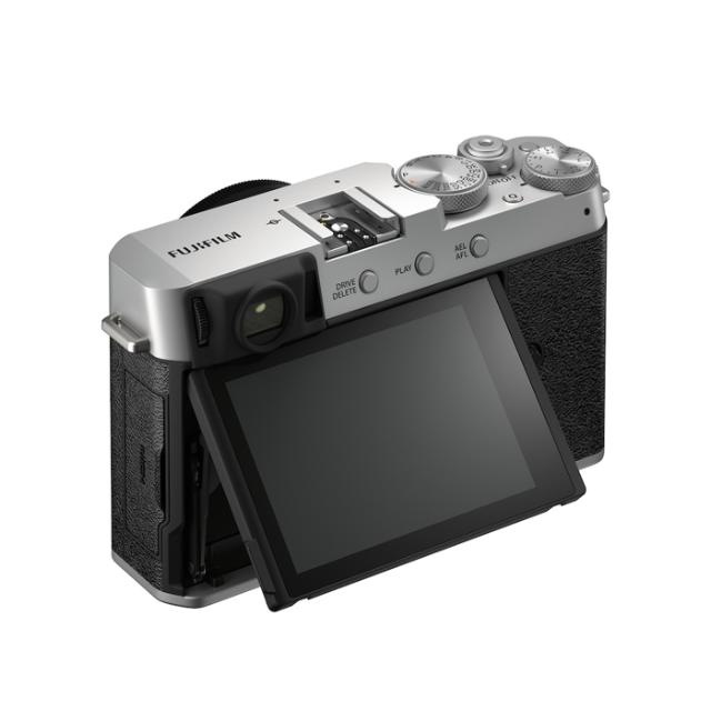 FUJI X-E4 KIT W. XF27MM F/2.8 WR SILVER