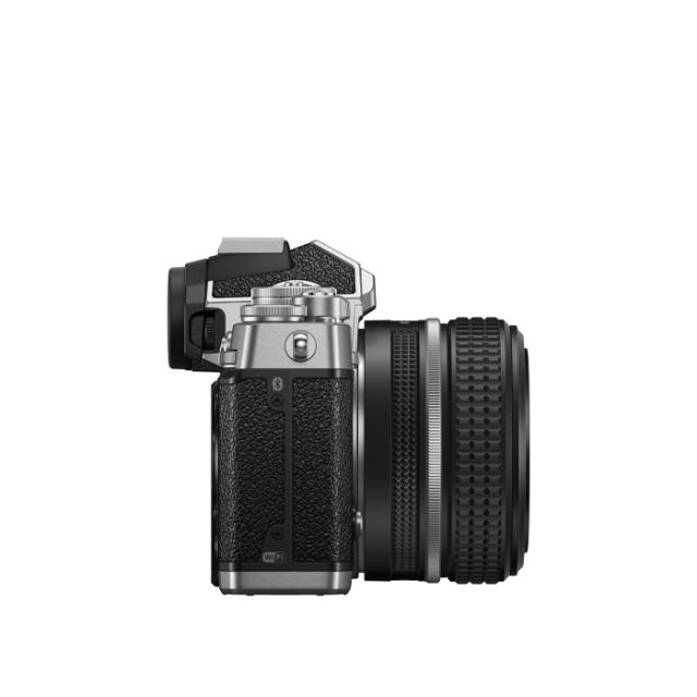 NIKON Z FC MIRRORLESS KIT WITH 28MM F/2,8