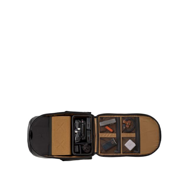 GOMATIC PETER MCKINNON DAYPACK WITH 1 SMALL CUBE