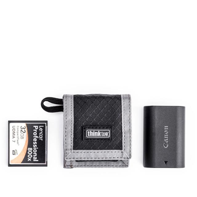 THINK TANK CF/SD + BATTERY WALLET, BLACK/GREY