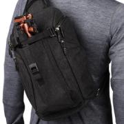 THINK TANK URBAN ACCESS SLING 10, DARK GREY