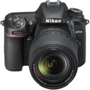 NIKON D7500 KIT 18-140/3.5-5.6G ED VR